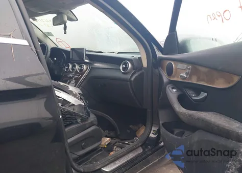 2016 Mercedes-Benz Glc 300 from USA, damaged, VIN WDC0G4JB2GF056395